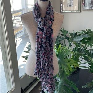 Grey Cheetah Print Scarf